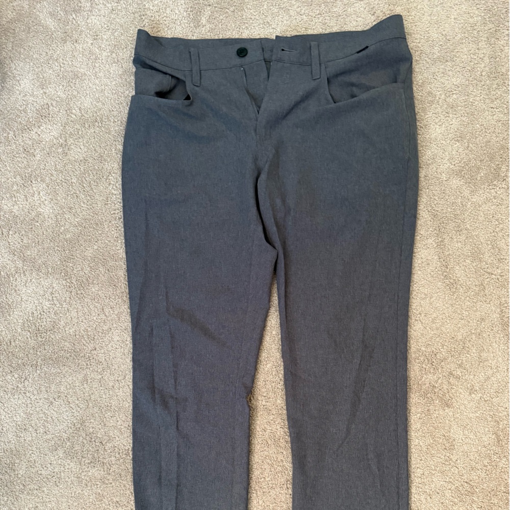 Travis Mathew open to close pant heather charcoal